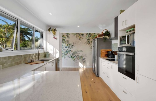 Oakura House | Oakura Oasis: Coastal Retreat for Relaxation