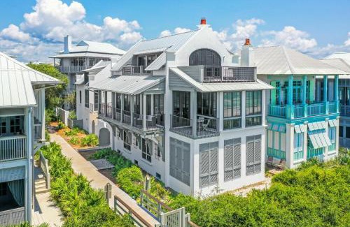 West Panama City Beach House | Oasis Cottage & Carriage House