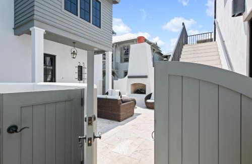 West Panama City Beach House | Oasis Cottage & Carriage House