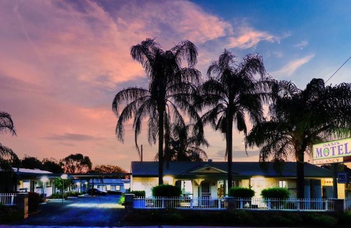 Peak Hill Hotel | Oasis Motel