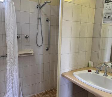 Broken Hill Hotel | Oasis Motor Inn