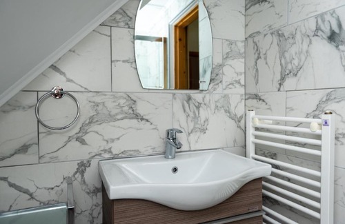 Moieciu de Jos Villa | Oasis Mountain Villa
