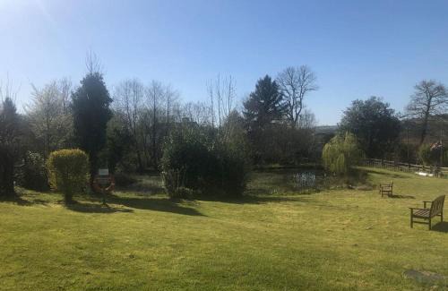 Broadwindsor Resort | Oathill Farm Lodges