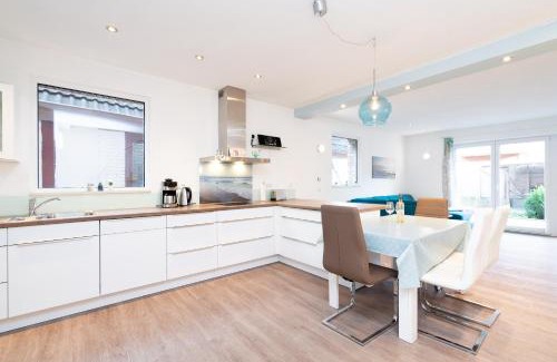 Neustadt in Holstein House | Objekte im Umland Jelles Ankerplatz