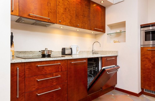 Mokotow Apartment | Obrzeżna Apartment by Renters
