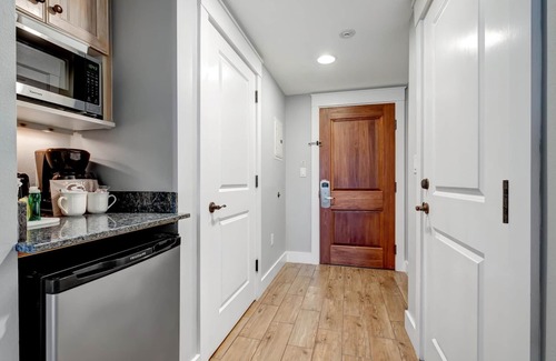 Villa Lago Condo | Observation Point South Studio - Your Ideal Vacation Getaway in Sandestin at Sandestin Golf and Beach Resort!