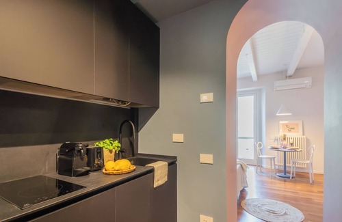 Laglio Apartment | OC Lake Love - Studio Apartment, Sleeps 2
