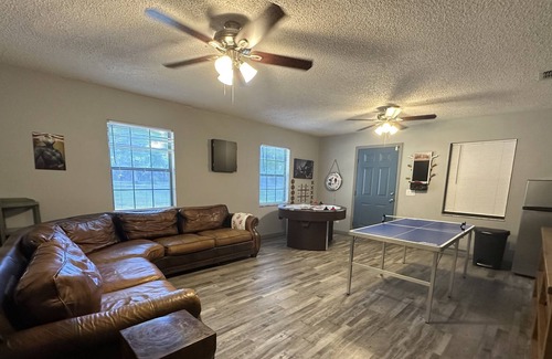 Fellowship House | Ocala Country House, pool, game room & playground,10 min to WEC!