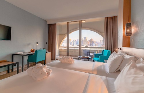Beach & Coast Hotel | Occidental Sharjah Grand