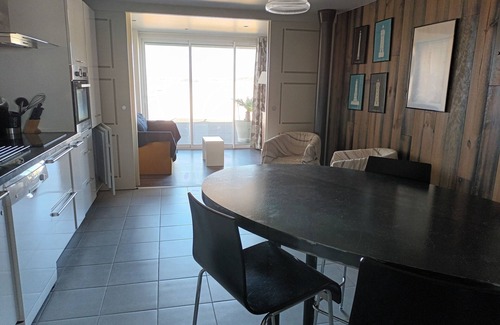 Saint-Georges-de-Didonne Apartment | OCEAN AND BEACH VIEW, APARTEMENT "LE CORDOUAN" Saint Georges De Didonne