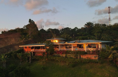 Drake Bay Hotel | Ocean and Forest View Hotel Manolo