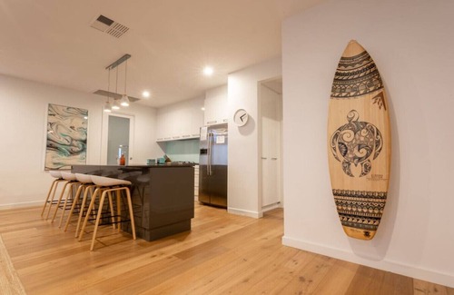 Seaford House | Ocean At Seaford- Beachfront Luxury-Free Wifi