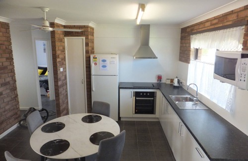 Jurien Bay Cabin | Ocean Beach Chalet 18