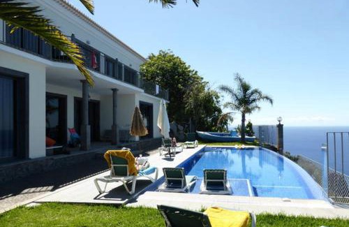 Ponta do Sol Villa | Ocean Cliff