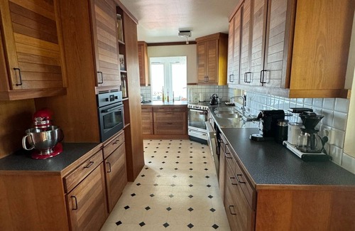 Vastra Frolunda Villa | Ocean Front Villa 20 meters from the ocean with Private beach