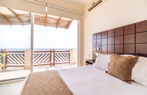 San Pedro Mixtepec Resort | Ocean Front 4 Bedroom Penthouse with Resort Amenities Overlooking the Pacific!
