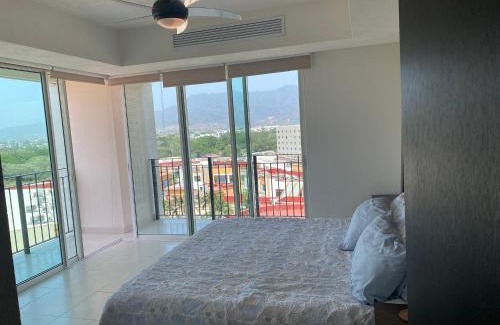 South Hotel Zone Apartment | Ocean front Grand Venetian corner condo