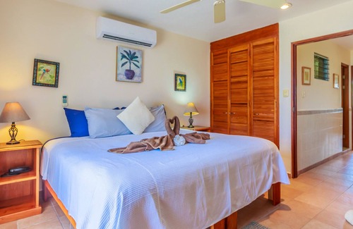 Colonia Salina Chica House | Ocean Front, Peaceful , Charming, Casa Tranquila ,Beach House