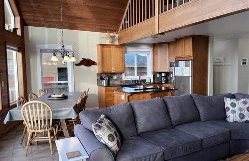 Pacific City House | OCEAN FRONT - SPECTACULAR VIEW . ANCHOR DOWN