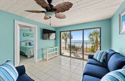 Lower Grand Lagoon Apartment | Ocean Front Turtle's Nest at The Commodore 202