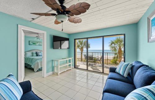 Lower Grand Lagoon Apartment | Ocean Front Turtle's Nest at The Commodore 202