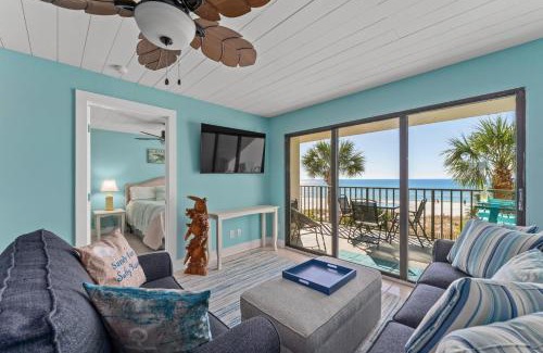 Lower Grand Lagoon Apartment | Ocean Front Turtle's Nest at The Commodore 202