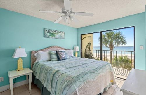 Lower Grand Lagoon Apartment | Ocean Front Turtle's Nest at The Commodore 202