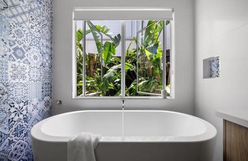 Dunsborough House | Ocean Greens Old Dunsborough