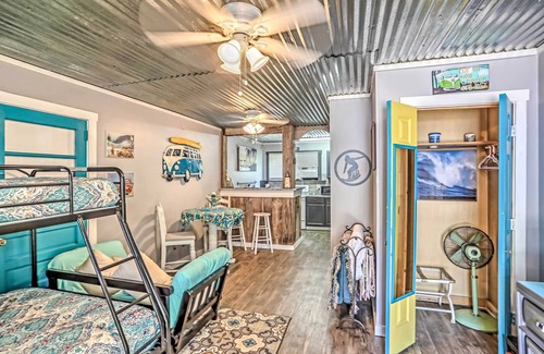 Ocean Isle Beach Apartment | Ocean Isle Beach Studio: 1 Mi to Downtown & Pier