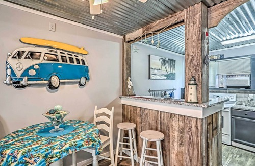 Ocean Isle Beach Apartment | Ocean Isle Beach Studio: 1 Mi to Downtown & Pier