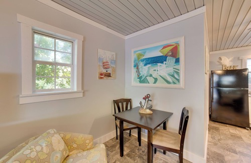 Ocean Isle Beach Apartment | Ocean Isle Beach Studio w/Patio - 1 Mi to Pier!