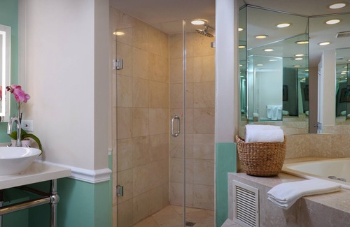 Historic Seaport Resort | Ocean Key Resort - A Noble House Resort