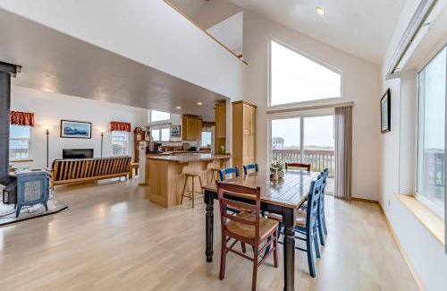 Gold Beach House | Ocean Magic
