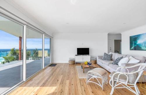 Ulladulla Apartment | Ocean Overlook - Rennies Beach holiday haven