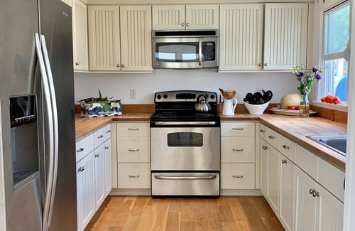 Beach Haven Cottage | Ocean side cottage