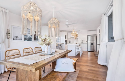 Burnett Heads Villa | Ocean Suite - Oceanfront property!