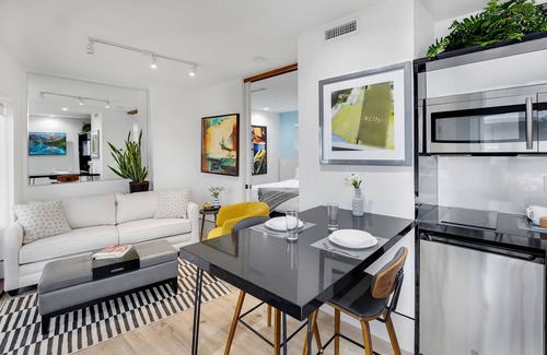 East Fort Lauderdale Hotel | Ocean Treasure Beachside Suites