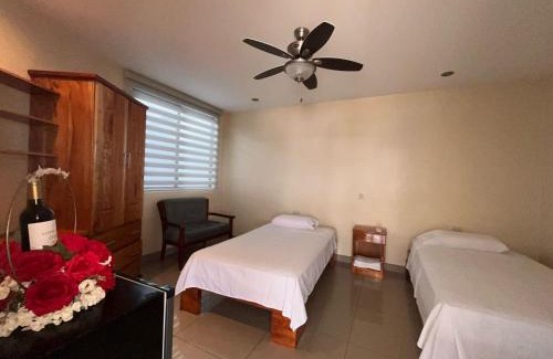 Puerto Baquerizo Moreno House | Ocean View Suite Cuencano's House