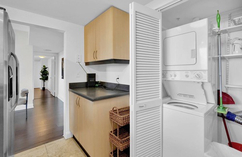 Coconut Grove Apartment | Ocean View 2 Bedroom in Coconut Grove