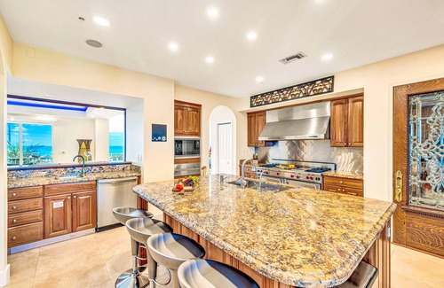 White Marlin Beach Apartment | Ocean View Duplex Penthouse | Retreat amenities: tennis court, heated Pool | Vista Key One