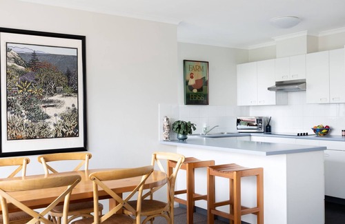 Mollymook Beach Apartment | Ocean View Fathoms 17 - A hop, skip and a jump to the beach!