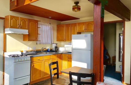 Homer Cottage | Ocean View Kachemak Cottage on Bishops Beach in the heart of town close to dining and shopping