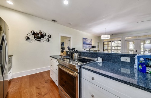 Melrose on the Beach House | Ocean view luxury Cart included with booking and access to amenities provided