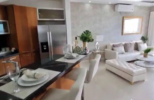 Evaristo Morales Apartment | Ocean View Luxurious Condo, Pool,Gym,Sauna,Theater