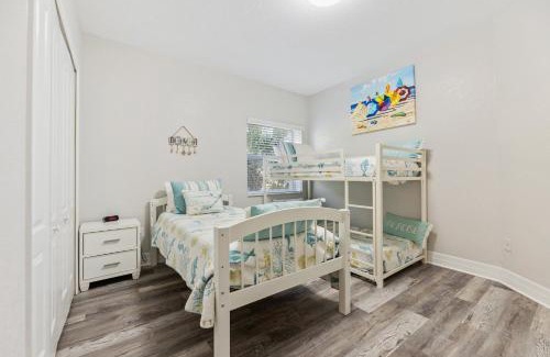 New Smyrna Beach Apartment | Ocean View Next to Pool and Amenities Corner Unit 3 Balconies OW20-201