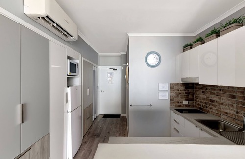 Airlie Beach Apartment | OCEAN VIEWS 16a WIFI POOL & SPA
