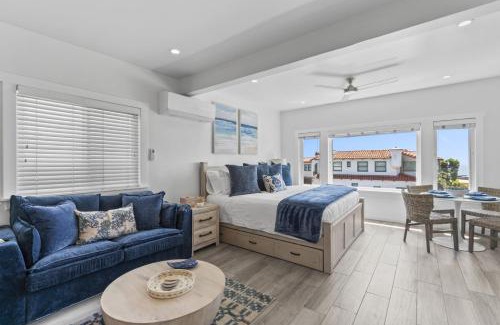 Laguna Beach Apartment | Ocean VIEWS Steps from Victoria Beach Lux Design