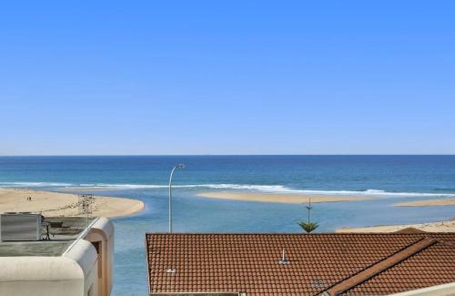 The Entrance Apartment | Ocean Views Unit 15