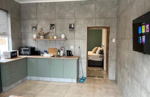 Kingsborough Apartment | Ocean Village