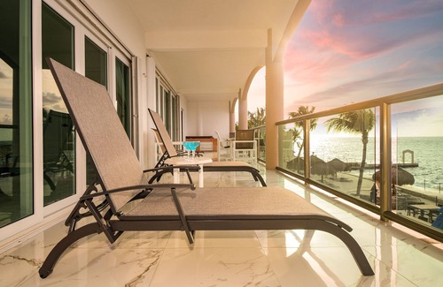 Colonia Andres Condo | Oceanfront Condo w/Terrace, Pool at El Cantil 3CS